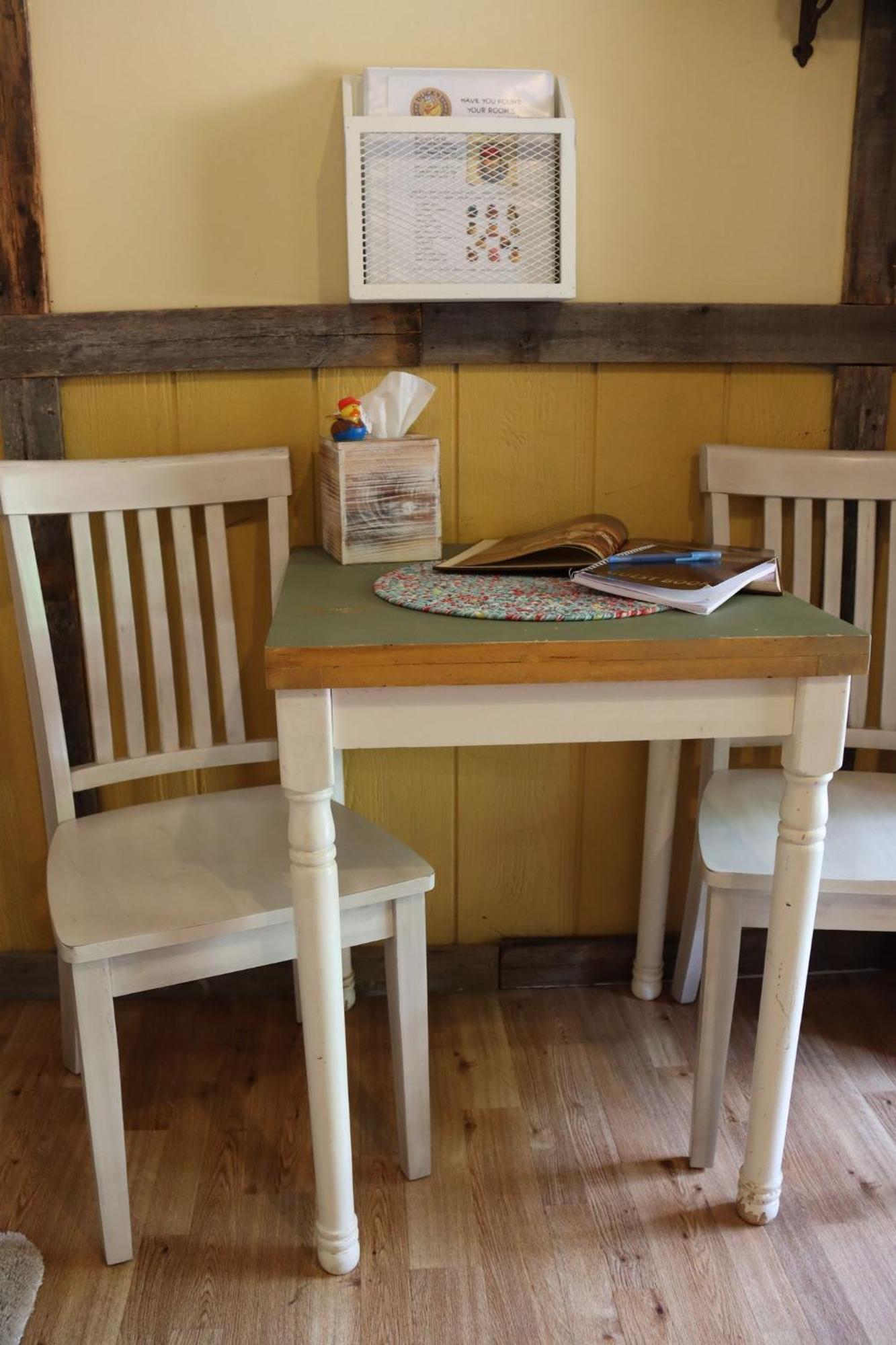Acorn Hideaways Canton Charming Pioneer Suite 1890'S General Store 外观 照片