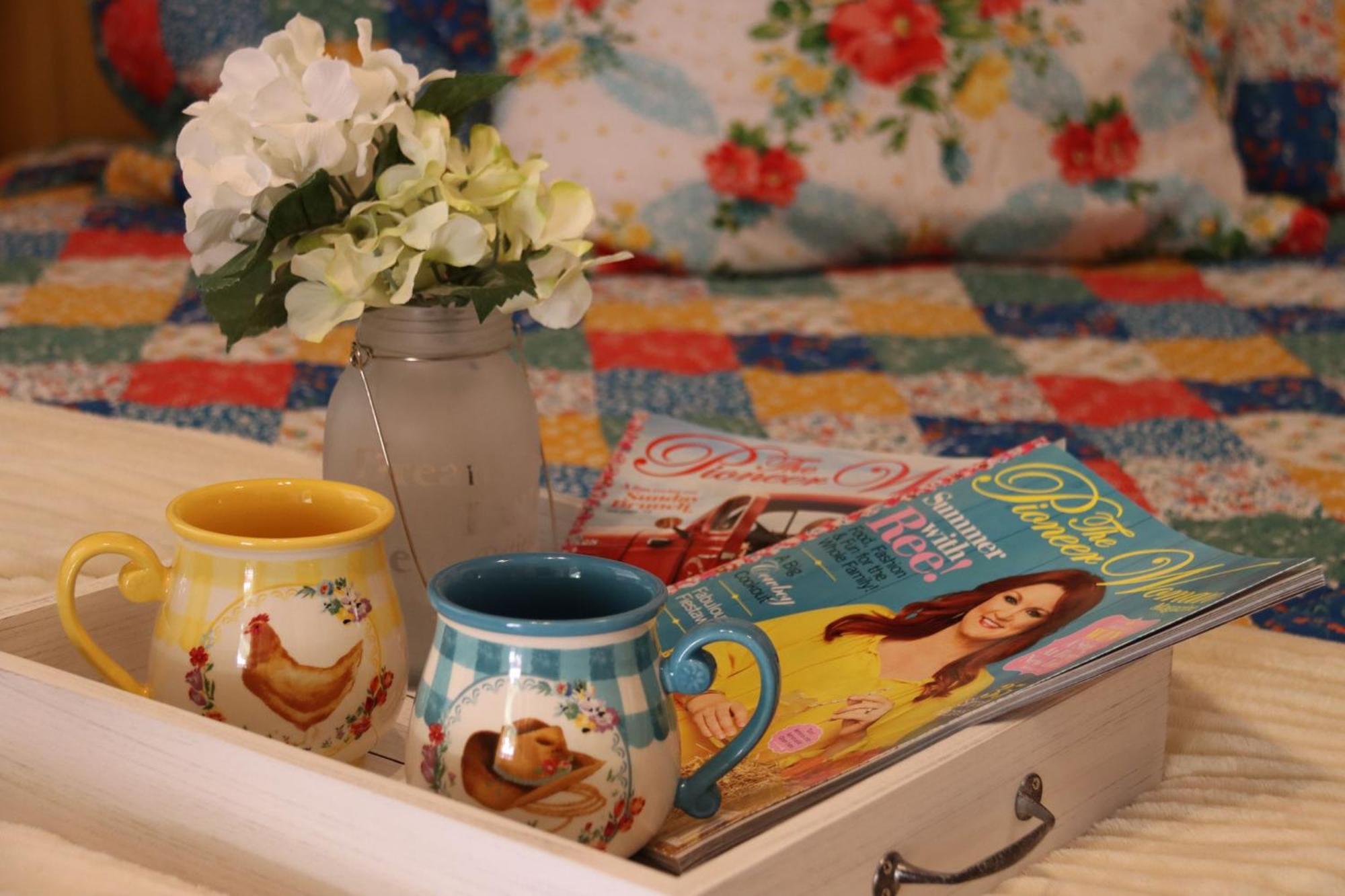 Acorn Hideaways Canton Charming Pioneer Suite 1890'S General Store 外观 照片